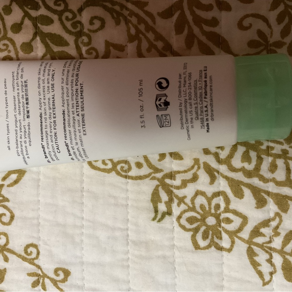 Dr Teal's Pink Himalayan Foaming Bath and other assorted hygiene items. - Picture 8 of 10